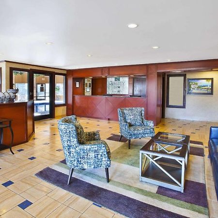Quality Inn Marshall Near I-69 Extérieur photo