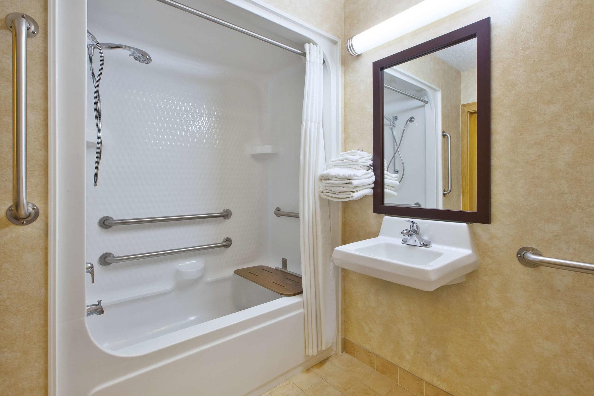 Quality Inn Marshall Near I-69 Extérieur photo