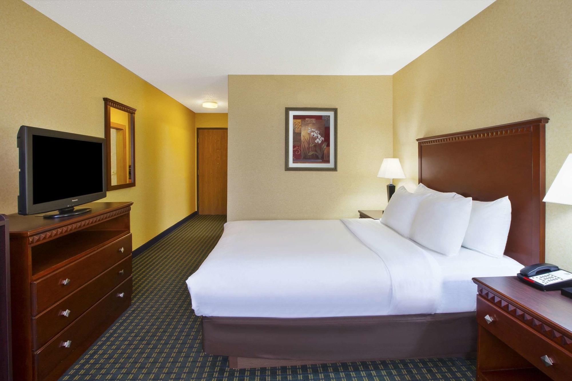 Quality Inn Marshall Near I-69 Extérieur photo