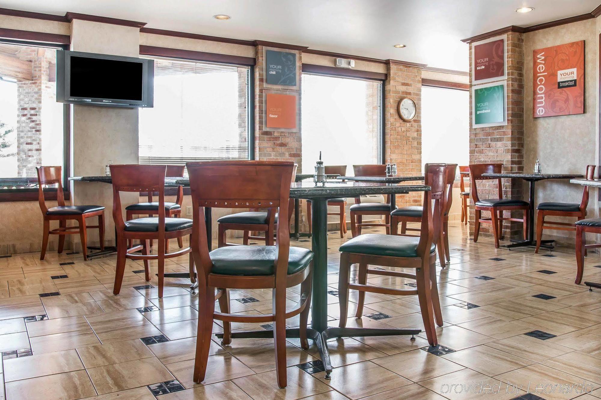 Quality Inn Marshall Near I-69 Extérieur photo