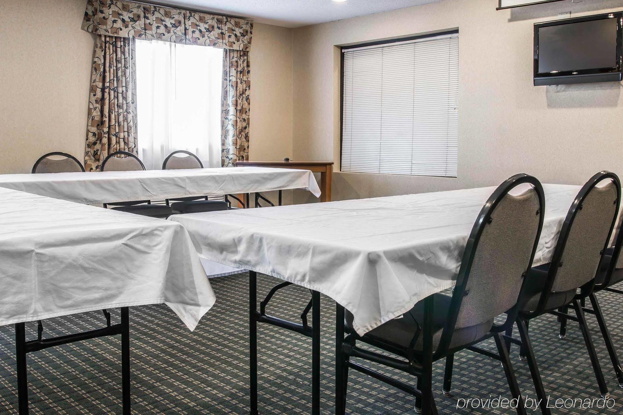 Quality Inn Marshall Near I-69 Extérieur photo