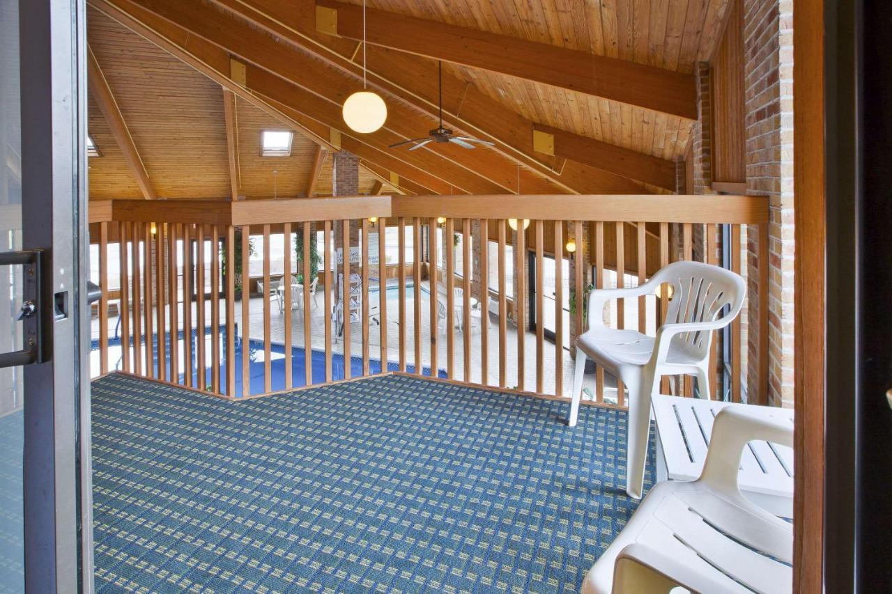 Quality Inn Marshall Near I-69 Extérieur photo
